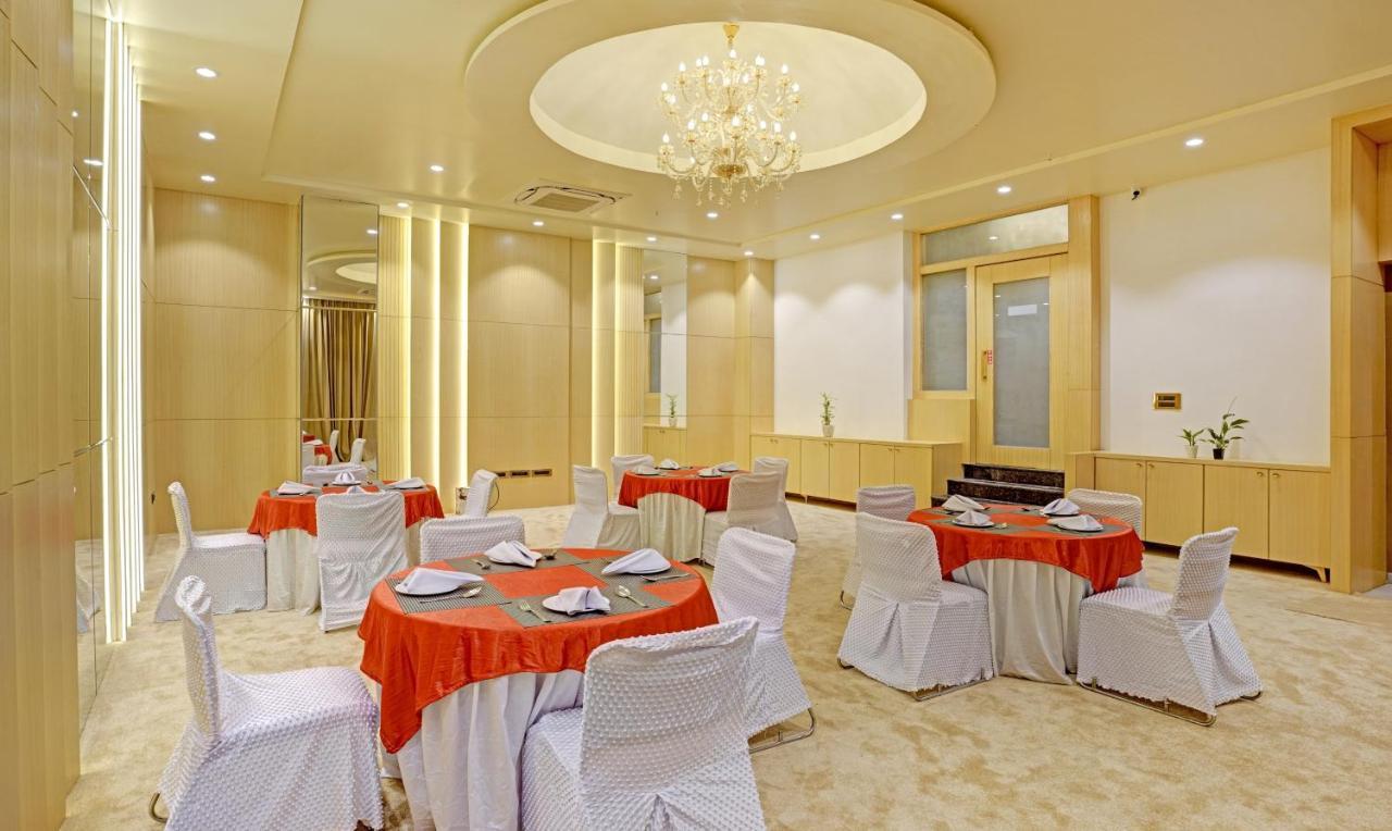 Treebo Premium Golden Bliss Trimurti Nagar Square Nagpur Exterior foto