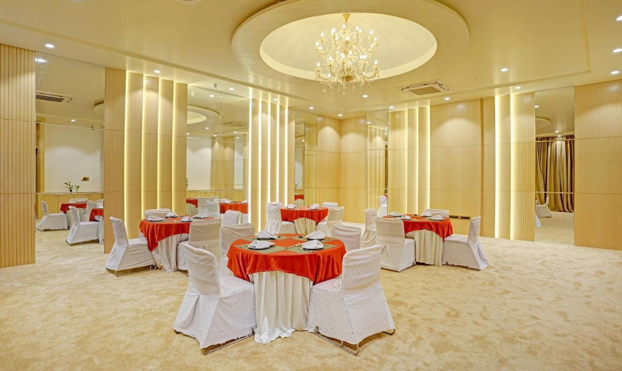 Treebo Premium Golden Bliss Trimurti Nagar Square Nagpur Exterior foto